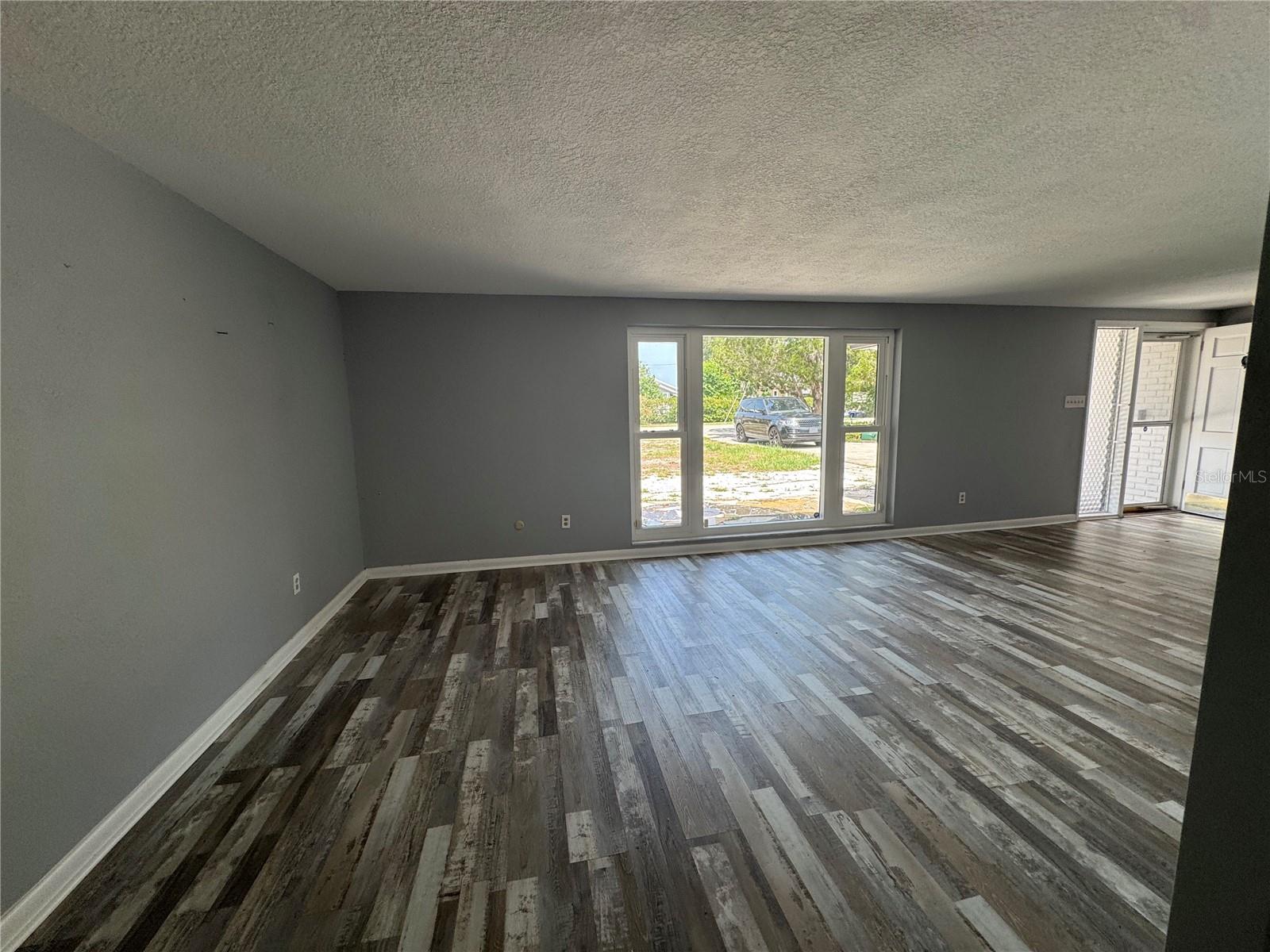 907 S FLORIDA AVE — photo 4