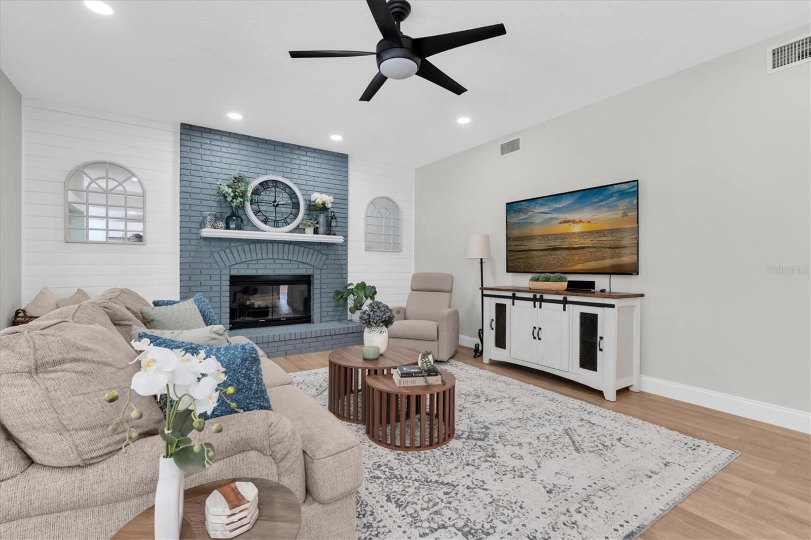 1625 PERCHERON DR — photo 5