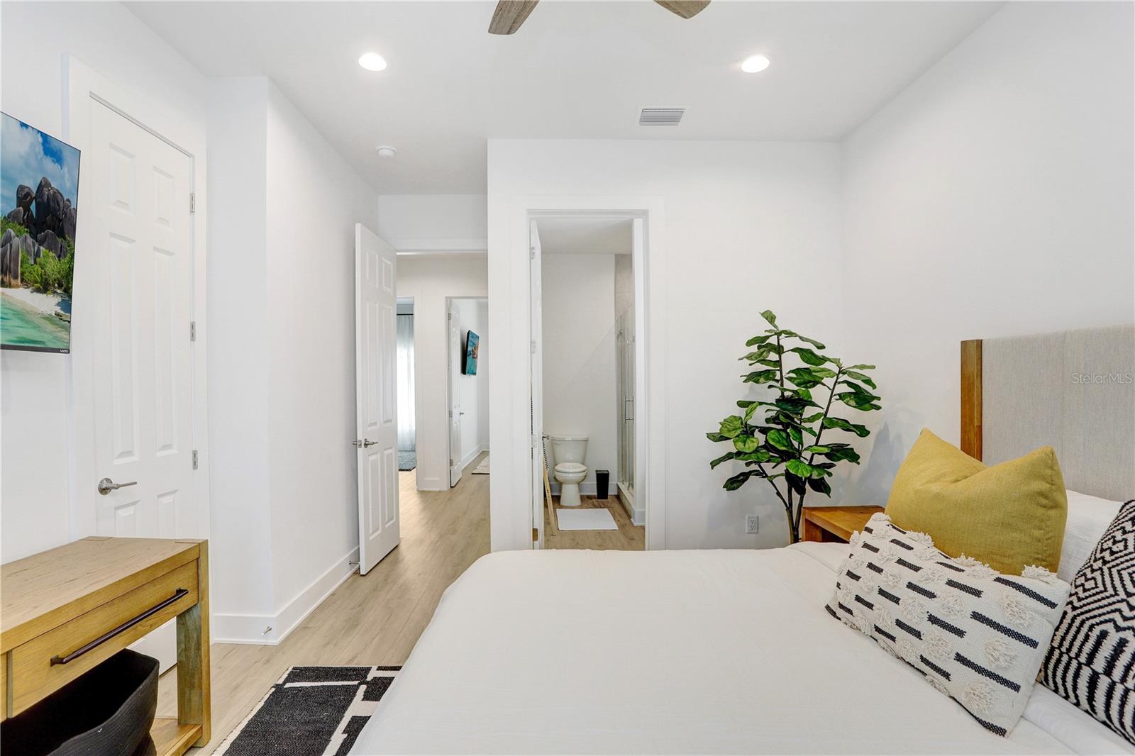 15405 GULF BLVD #B4 — photo 21
