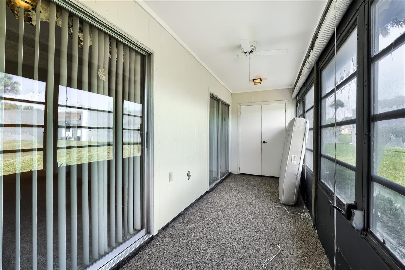 11210 CARRIAGE HILL DR #6 — photo 19
