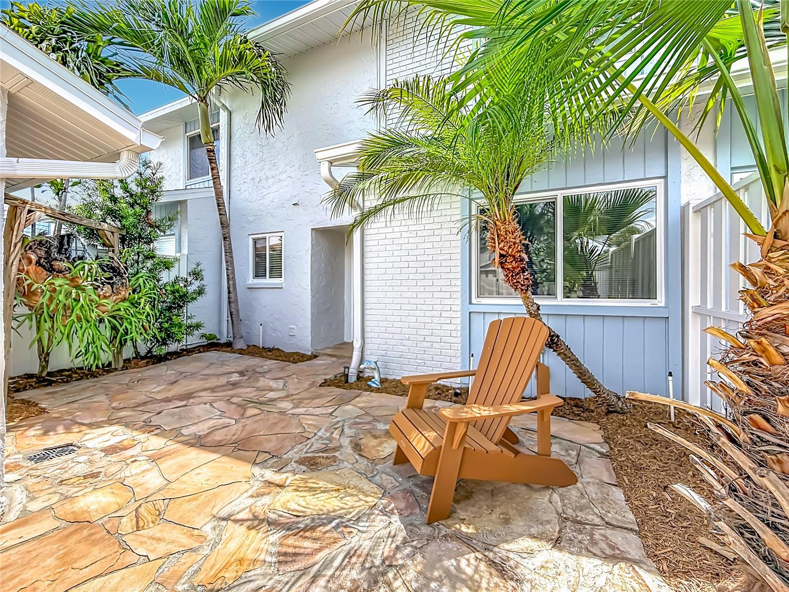 6537 CAPE HATTERAS WAY NE #2 — photo 2