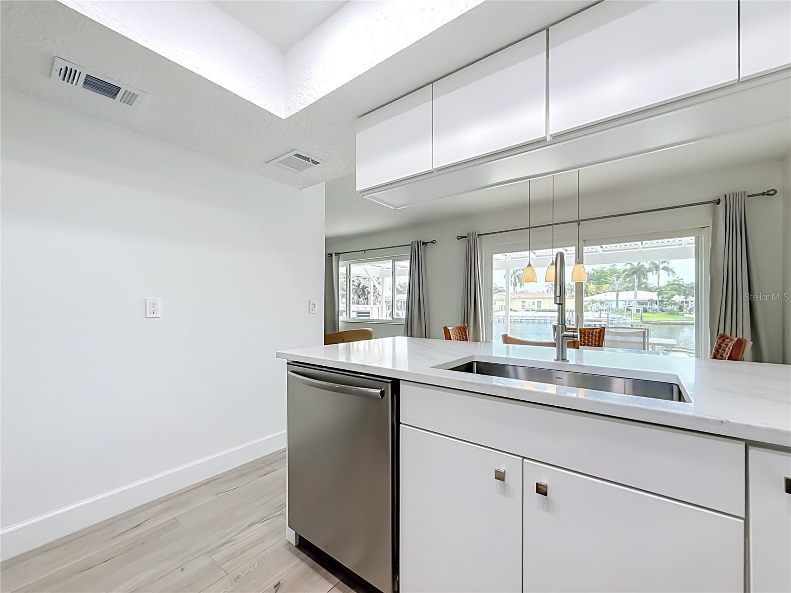6537 CAPE HATTERAS WAY NE #2 — photo 11
