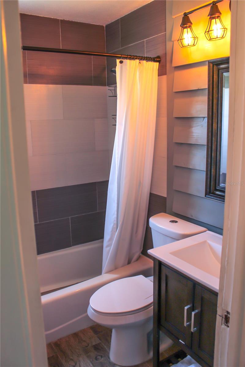 4457 FLORAMAR TER — photo 4