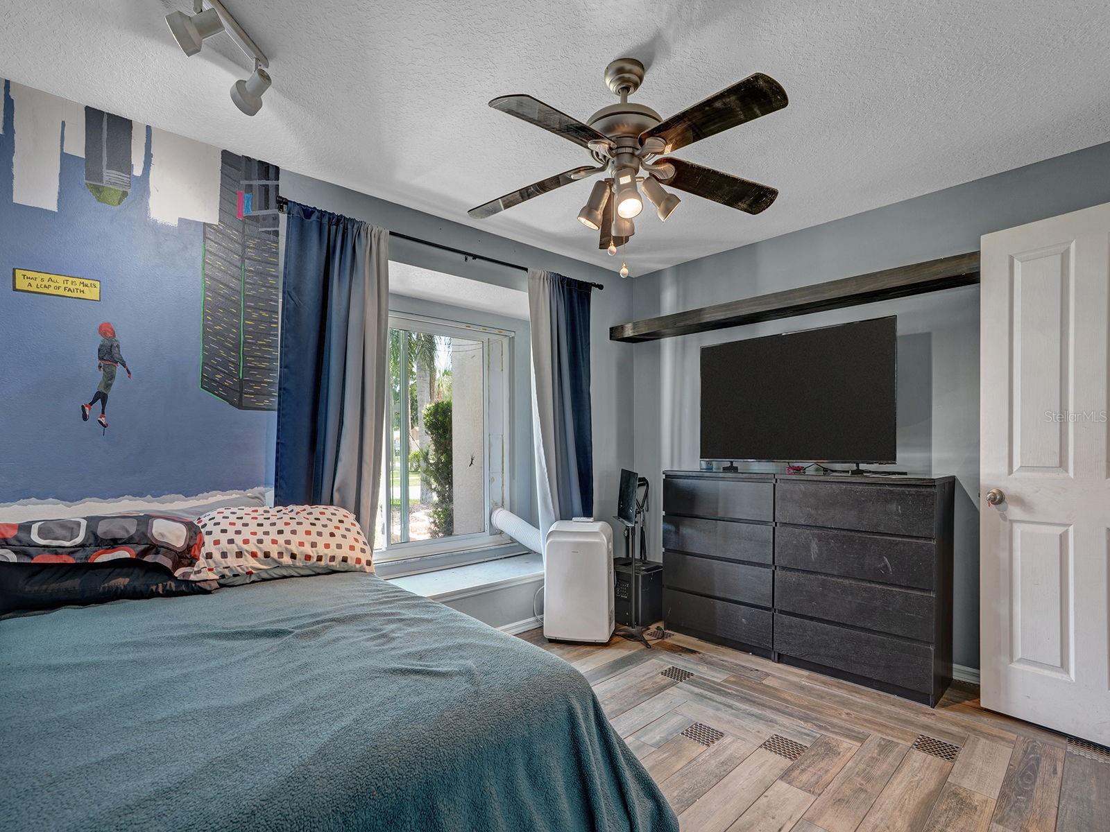 6310 TURTLE CREEK BLVD — photo 24