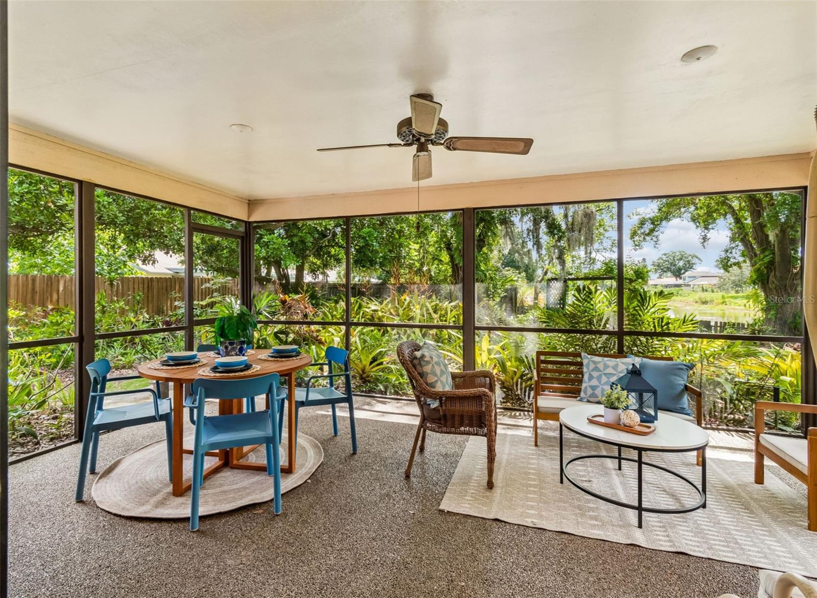 16509 ROUND OAK DR — photo 3