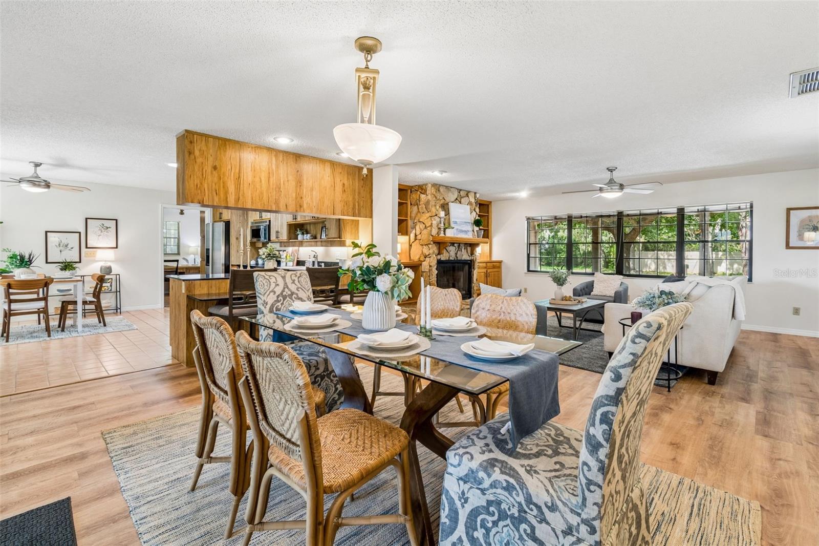 16509 ROUND OAK DR — photo 12