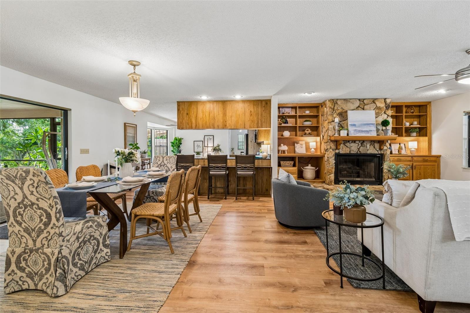 16509 ROUND OAK DR — photo 7