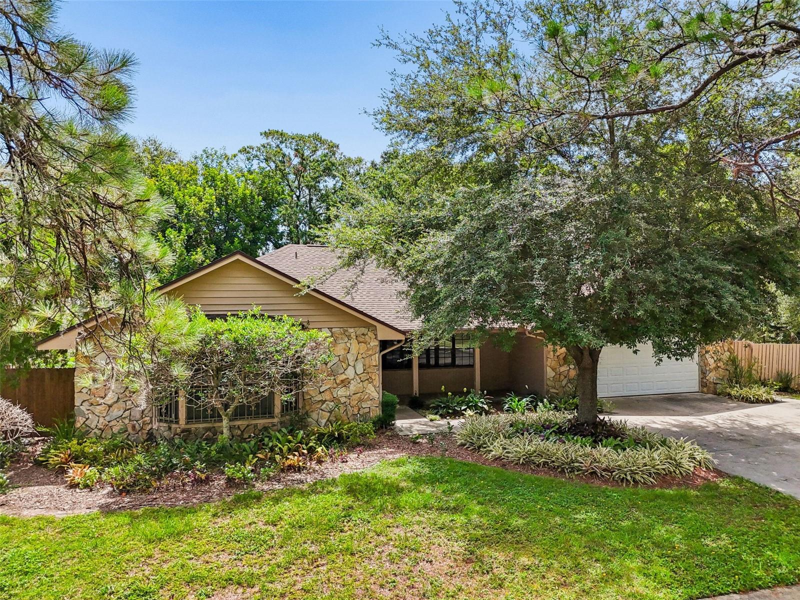 16509 ROUND OAK DR — photo 57