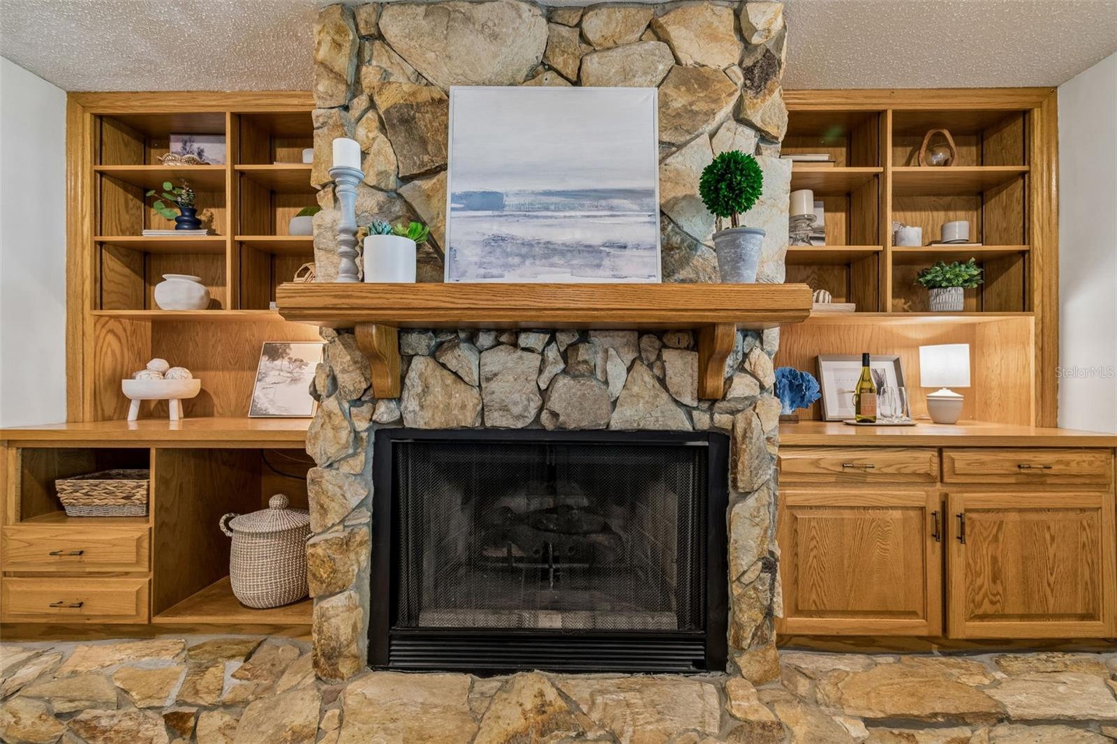 16509 ROUND OAK DR — photo 9