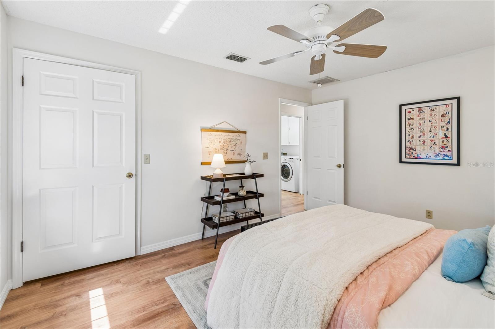 16509 ROUND OAK DR — photo 30