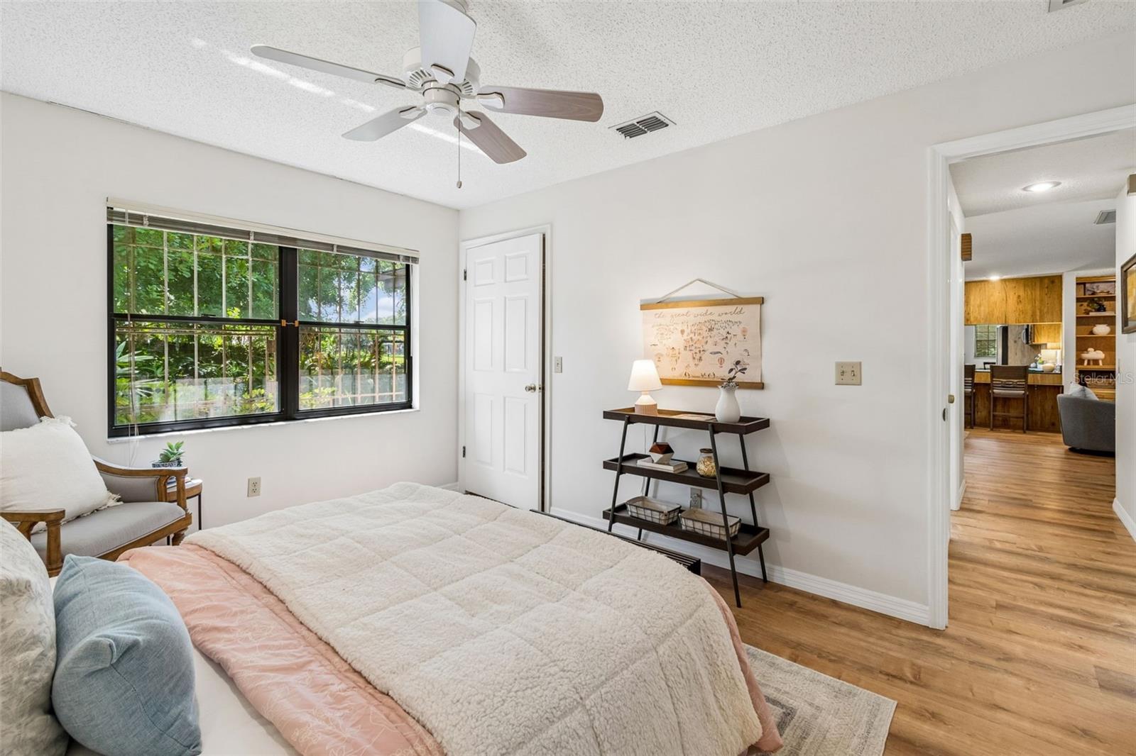 16509 ROUND OAK DR — photo 29
