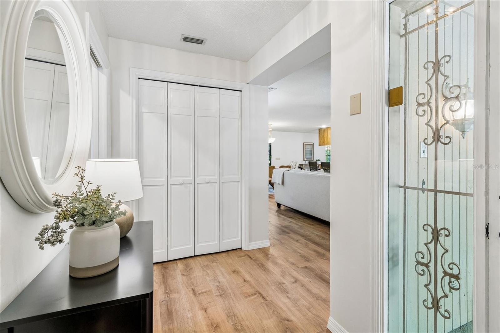 16509 ROUND OAK DR — photo 6