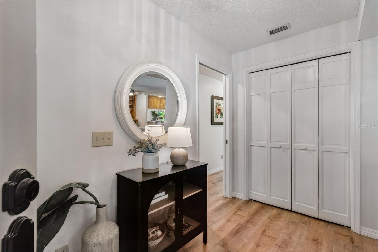 16509 ROUND OAK DR — photo 5