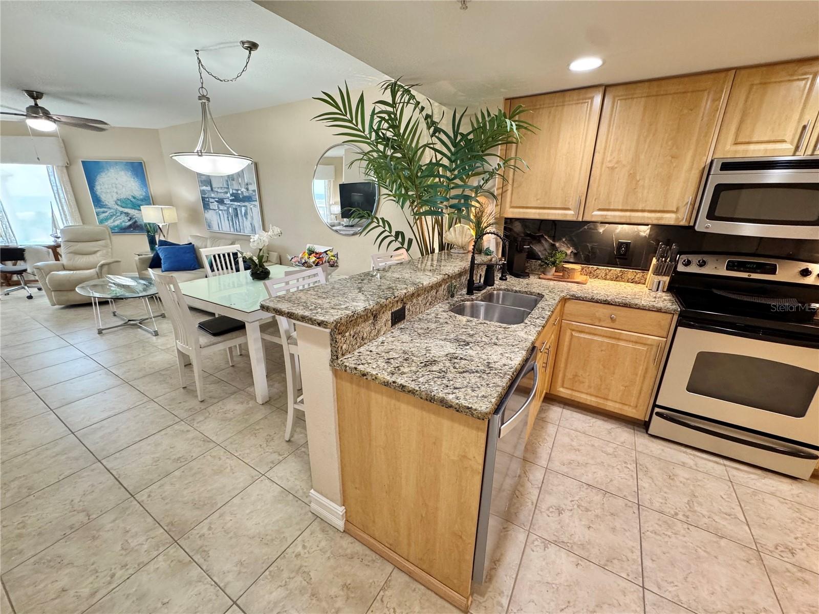 11605 GULF BLVD #503 — photo 15