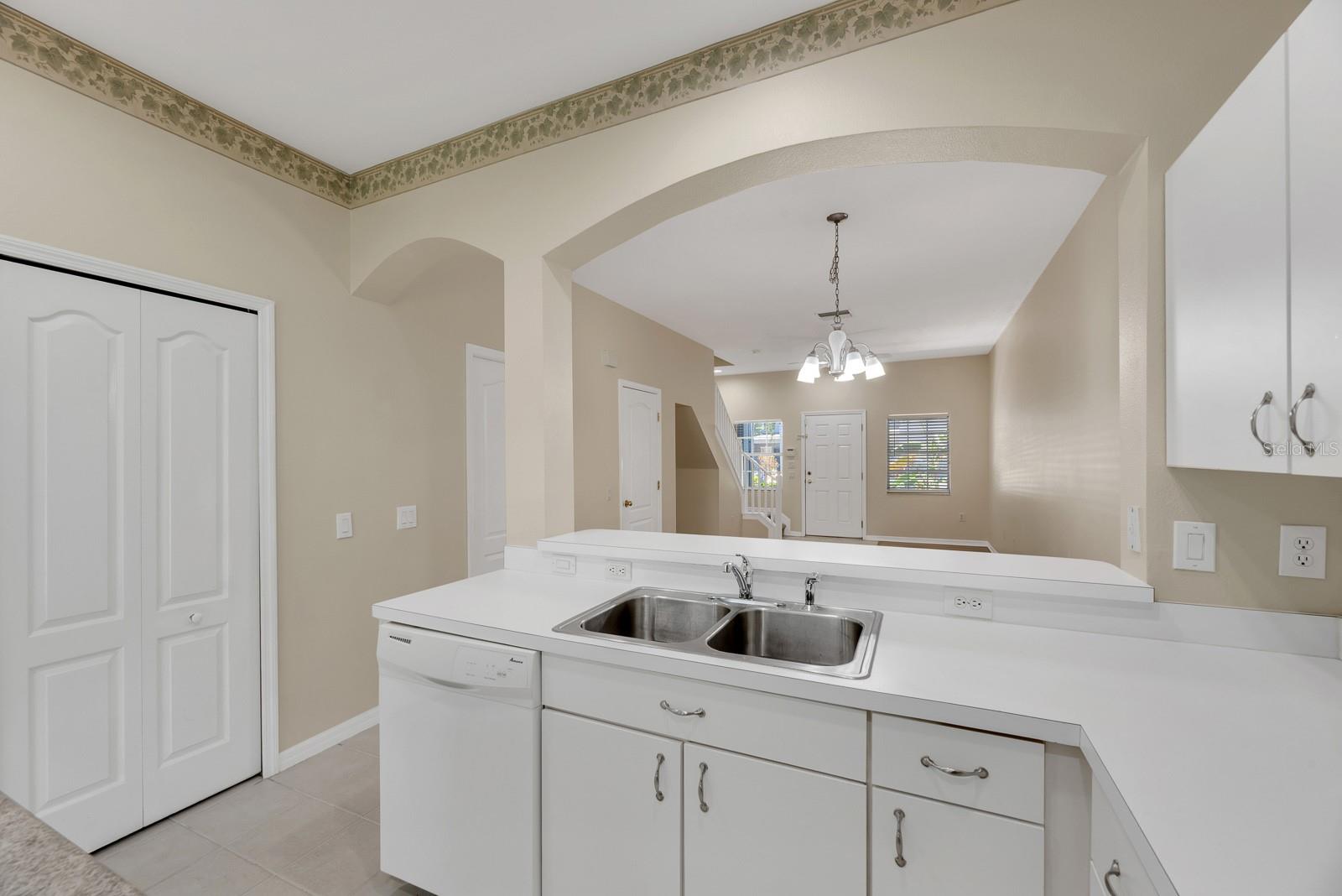 6737 LAKE ROCHESTER LN — photo 16