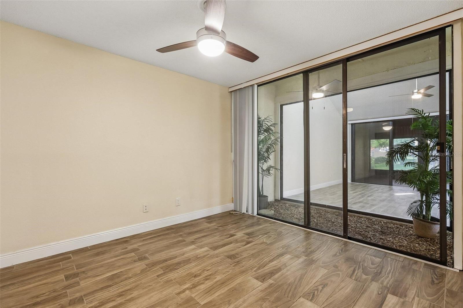 107 SEVILLE CT N — photo 21