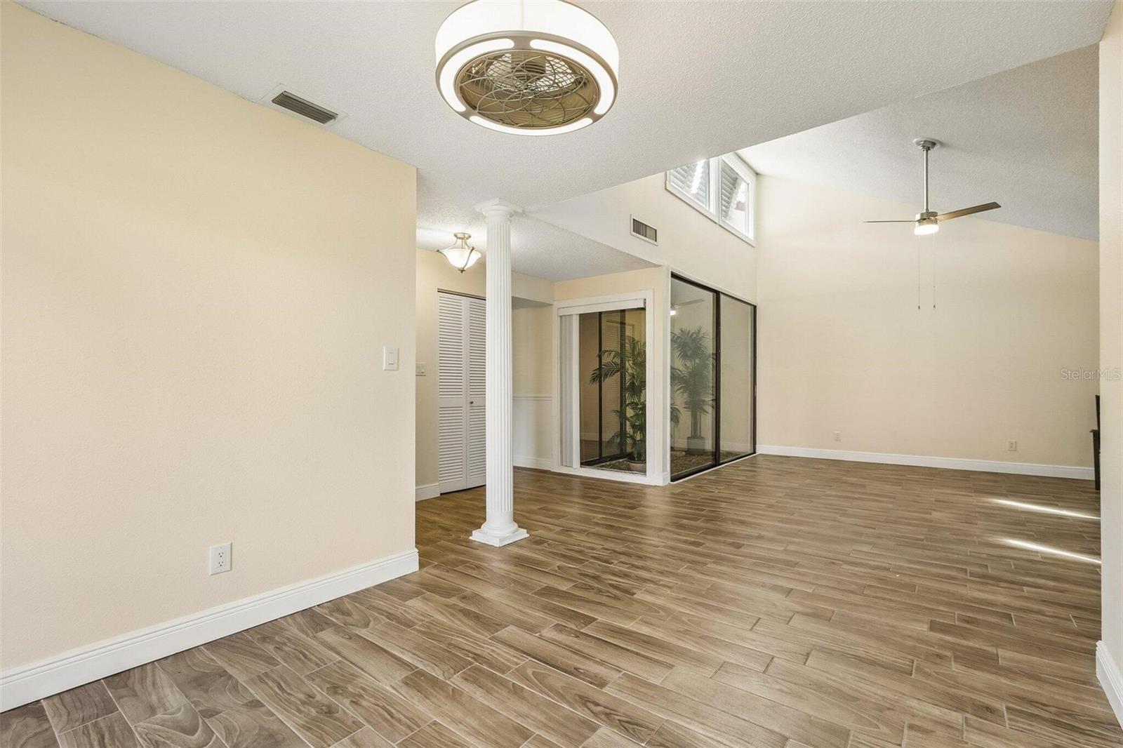 107 SEVILLE CT N — photo 12
