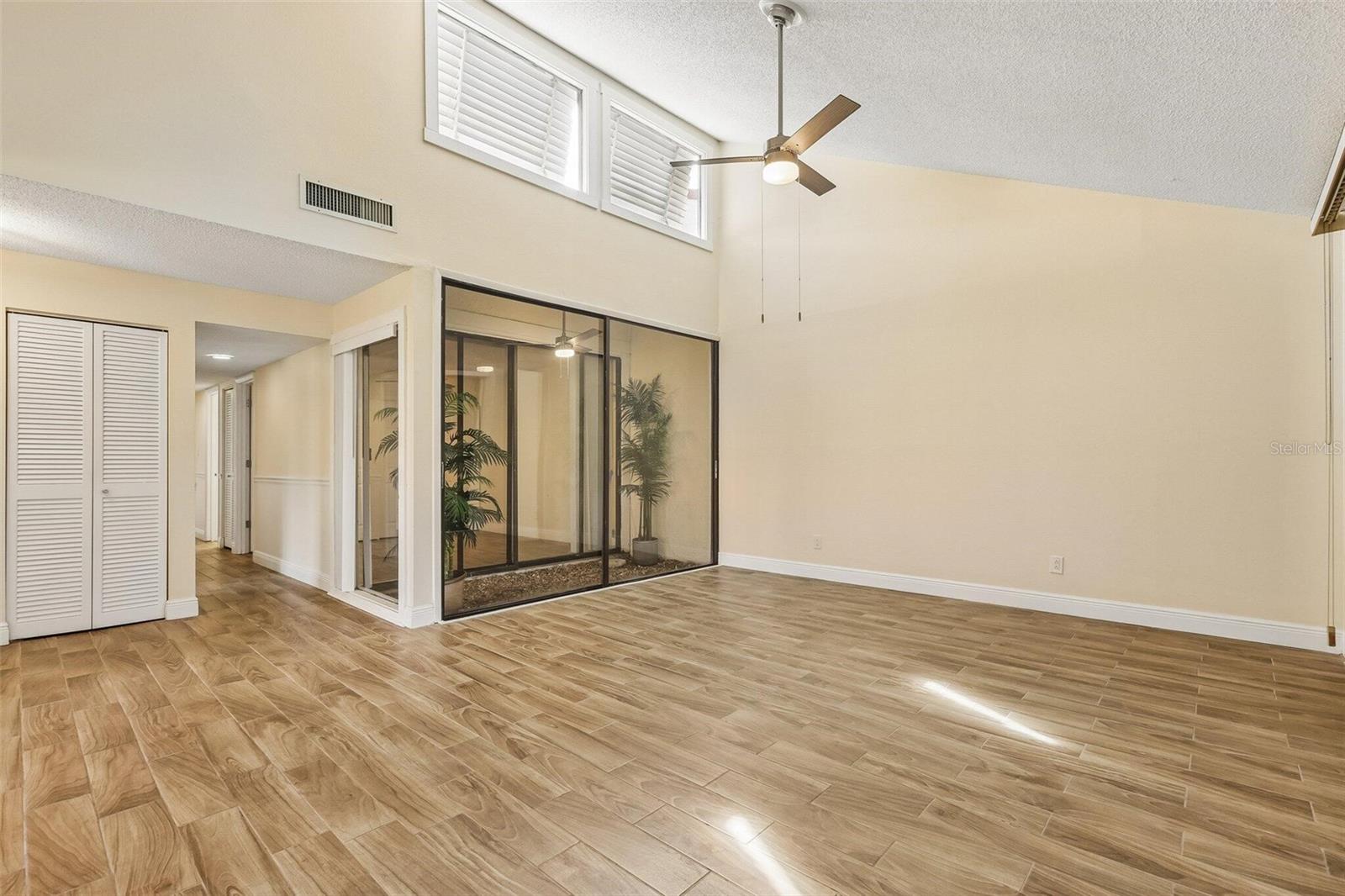107 SEVILLE CT N — photo 10