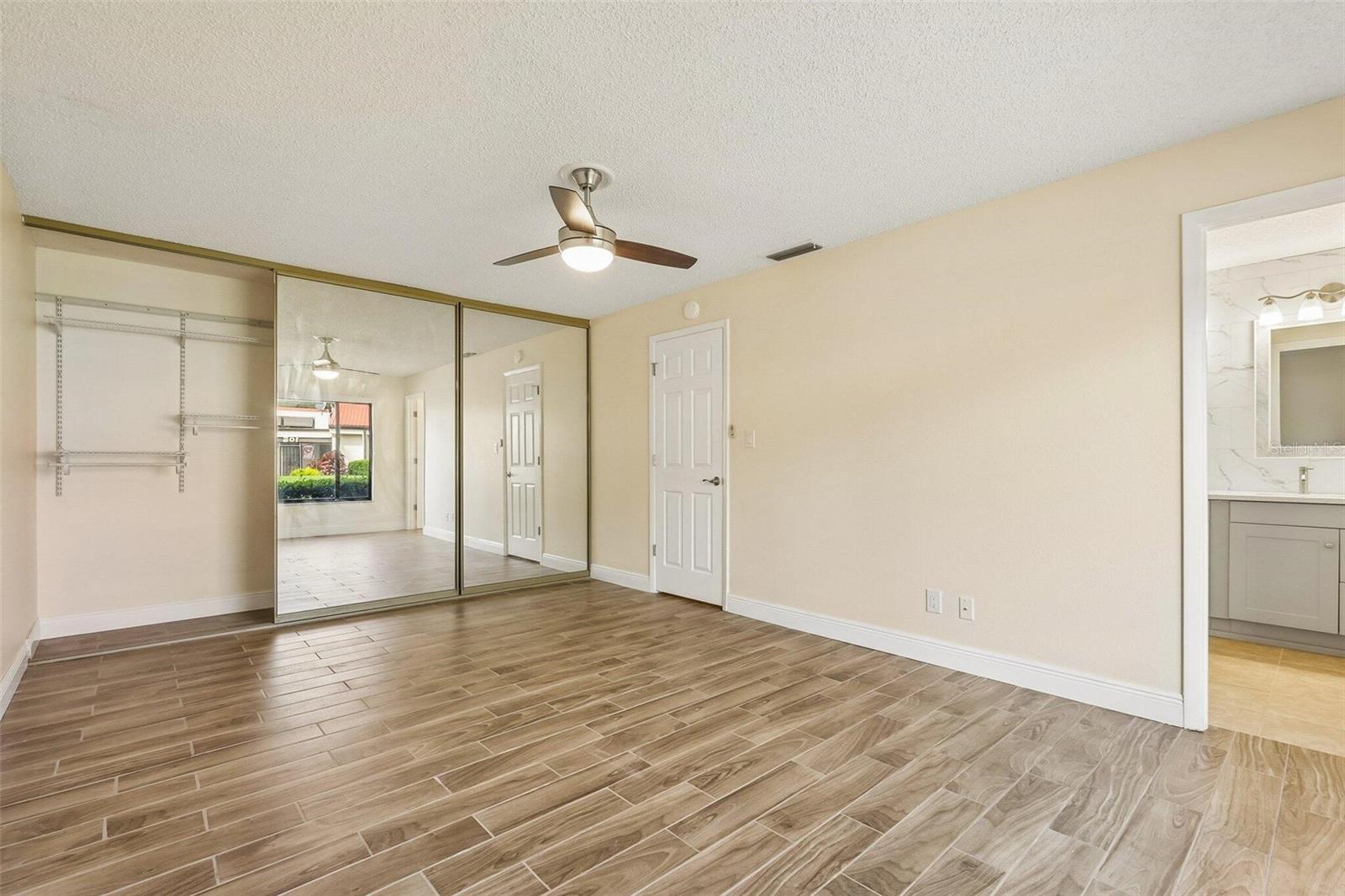 107 SEVILLE CT N — photo 14