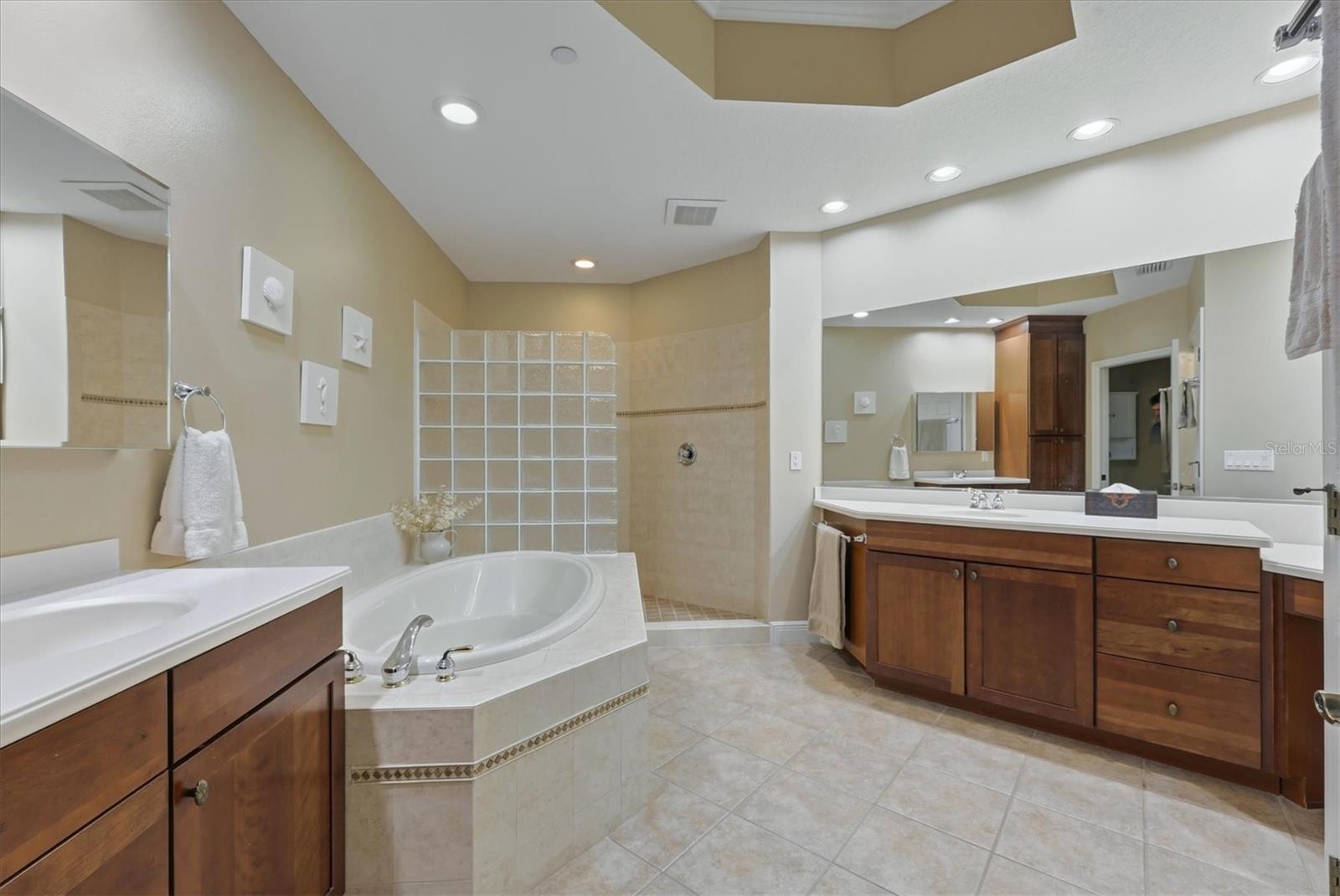 6474 WATERCREST WAY #403 — photo 22