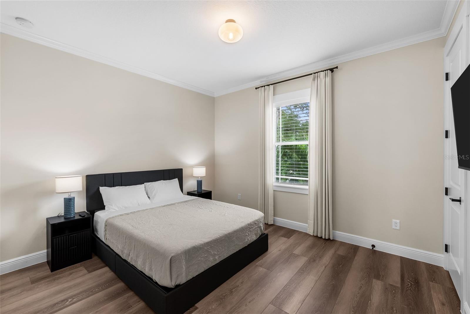 2915 W BAY VIEW AVE — photo 32
