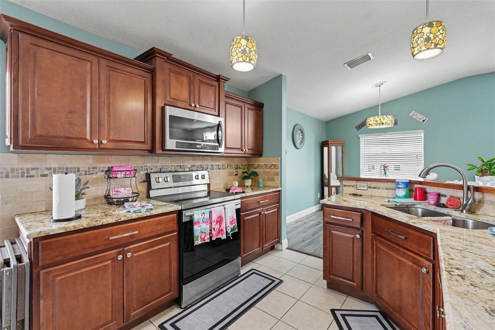 11531 MISTY ISLE LN — photo 12
