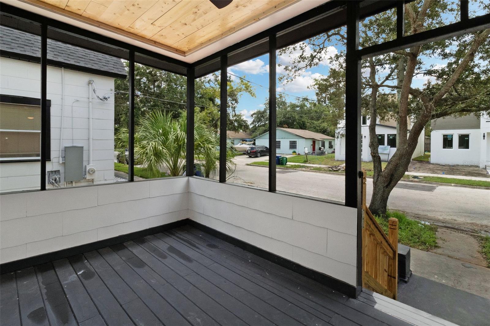 2329 W BEACH ST — photo 5