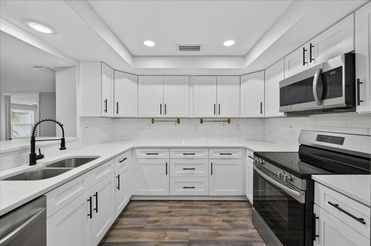 1779 UNION ST — photo 21