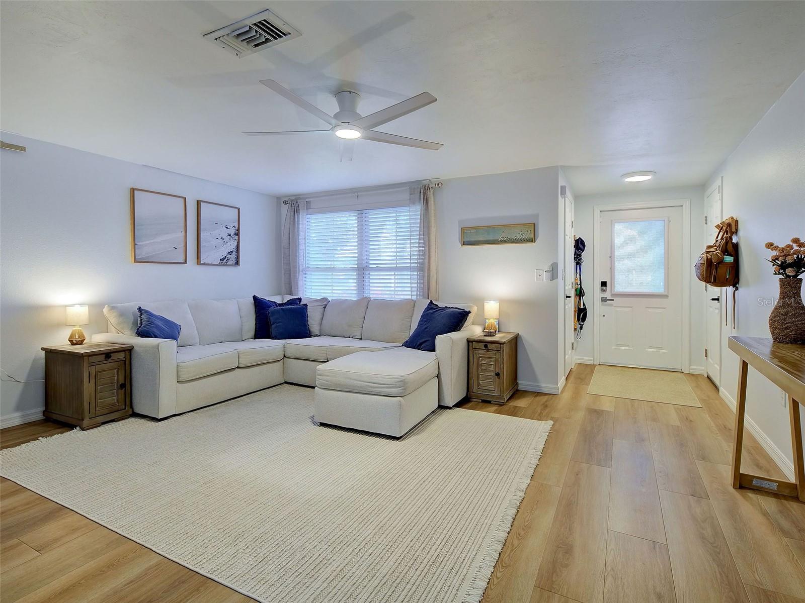 1439 STRADA D ORO — photo 16