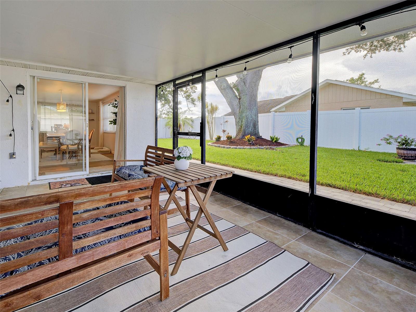 1439 STRADA D ORO — photo 15