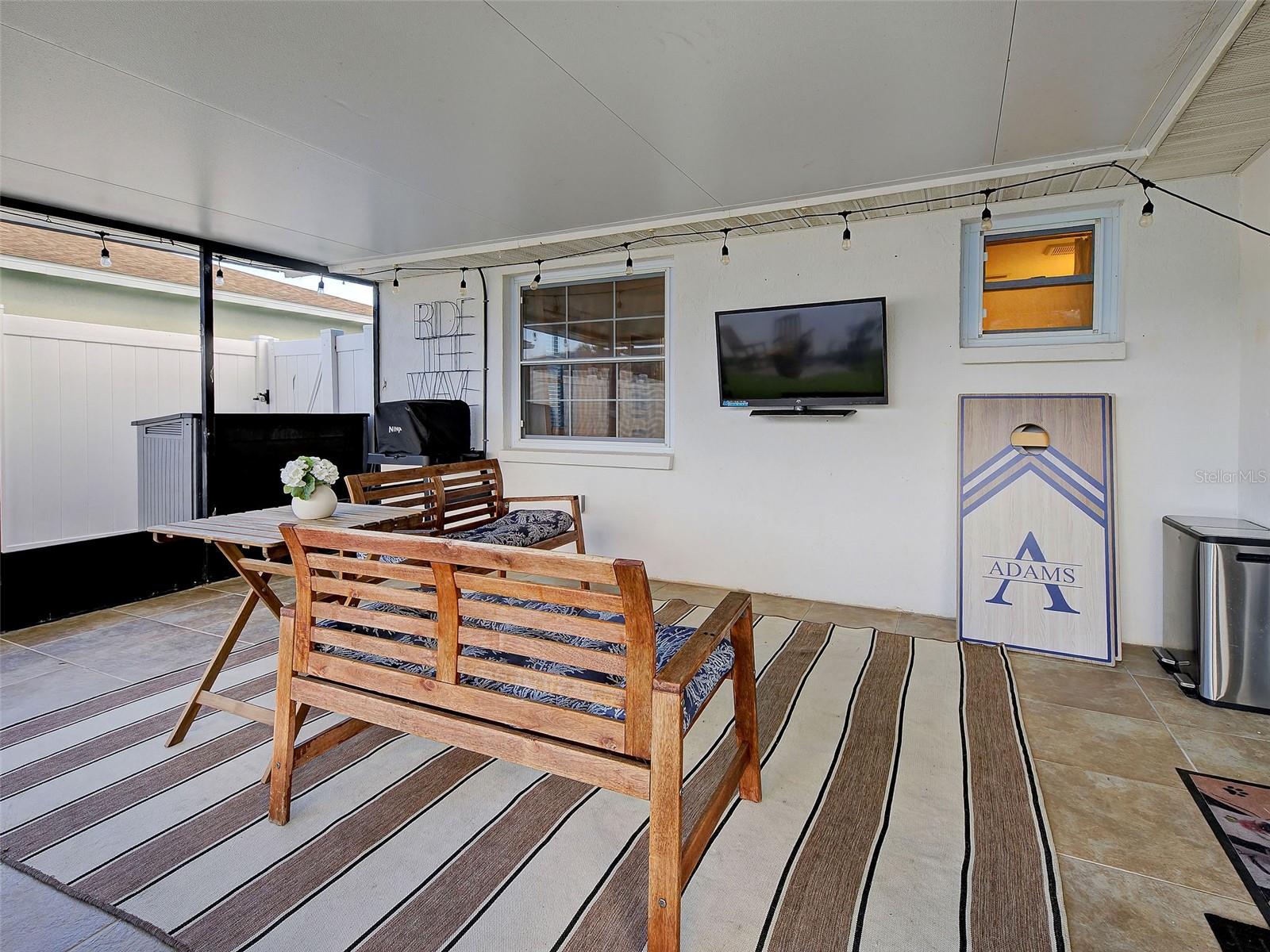 1439 STRADA D ORO — photo 13