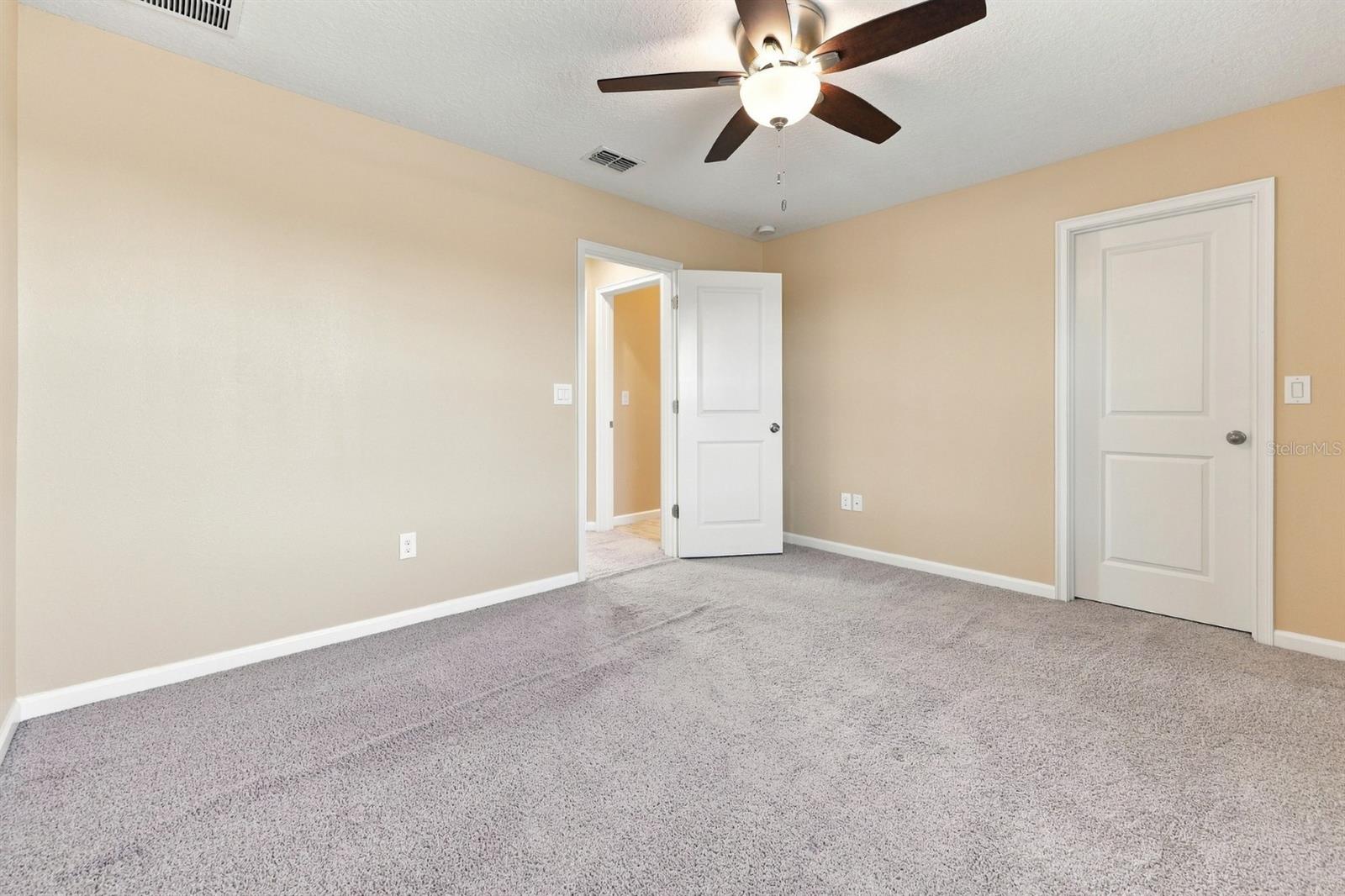 10708 PLANER PICKET DR — photo 35
