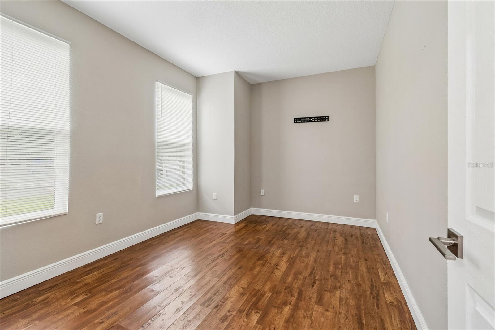 8528 PATSY ST — photo 20