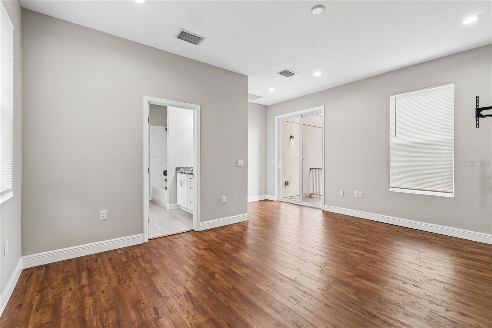 8528 PATSY ST — photo 25