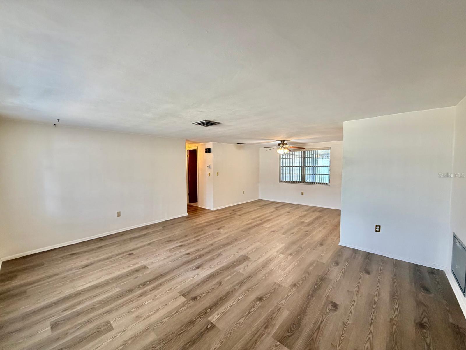 7434 NEVA LN — photo 2