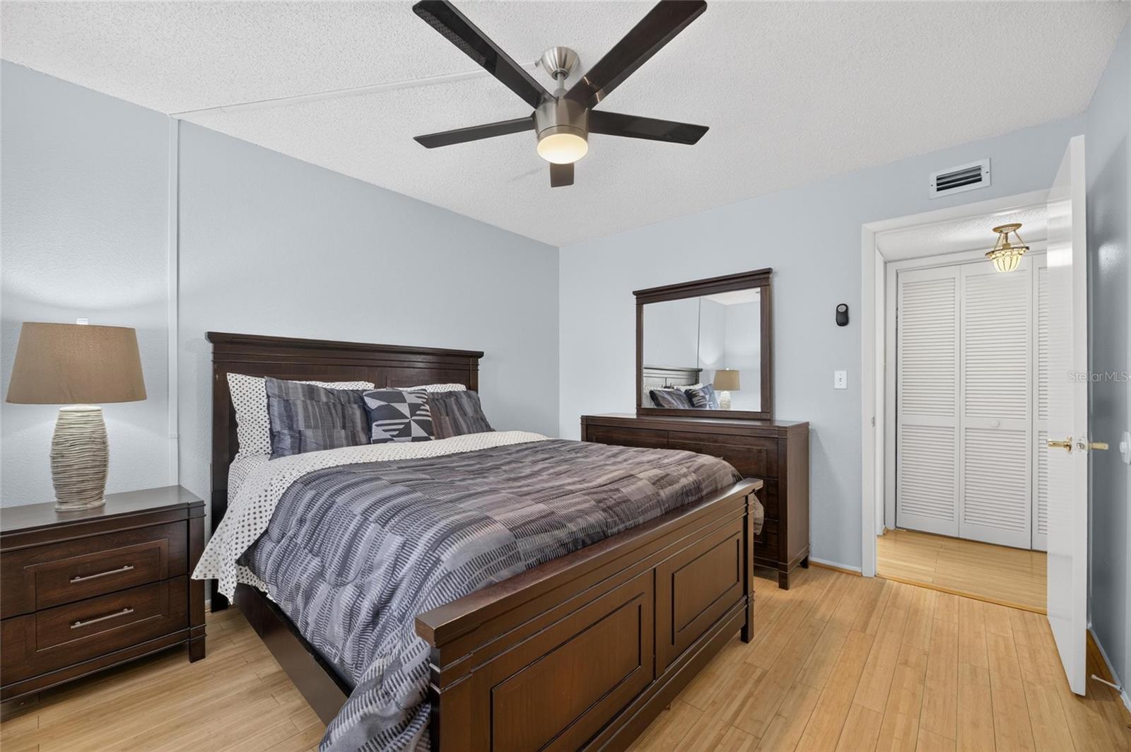 115 LAKEVIEW PL #15 — photo 43