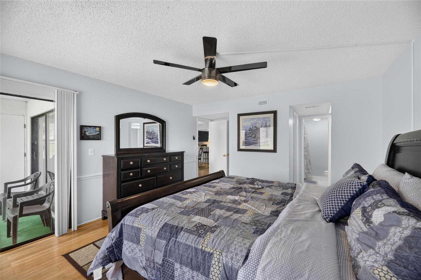 115 LAKEVIEW PL #15 — photo 35
