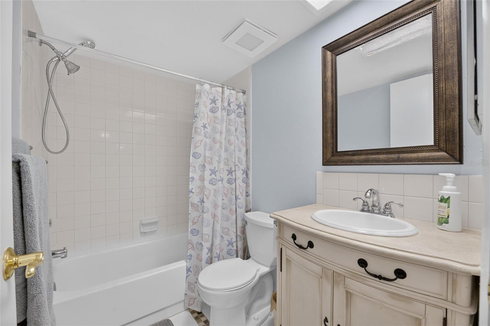 115 LAKEVIEW PL #15 — photo 41