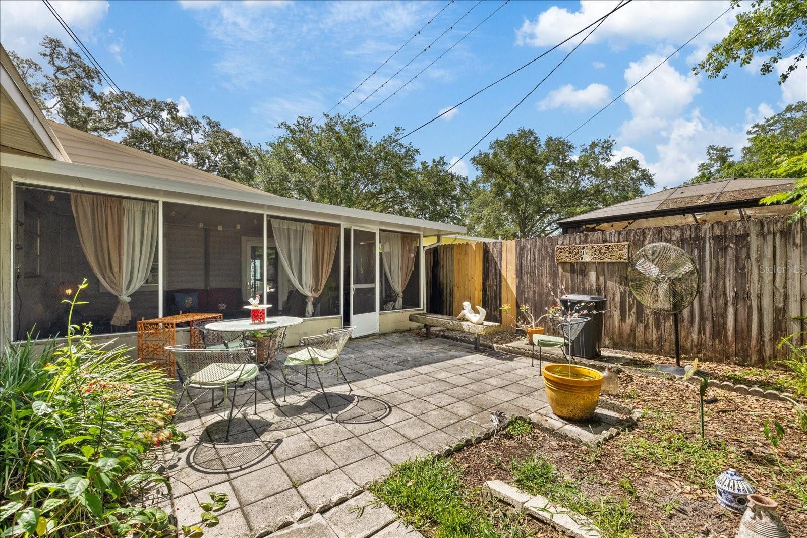 12510 NOREAST LAKE DR — photo 34