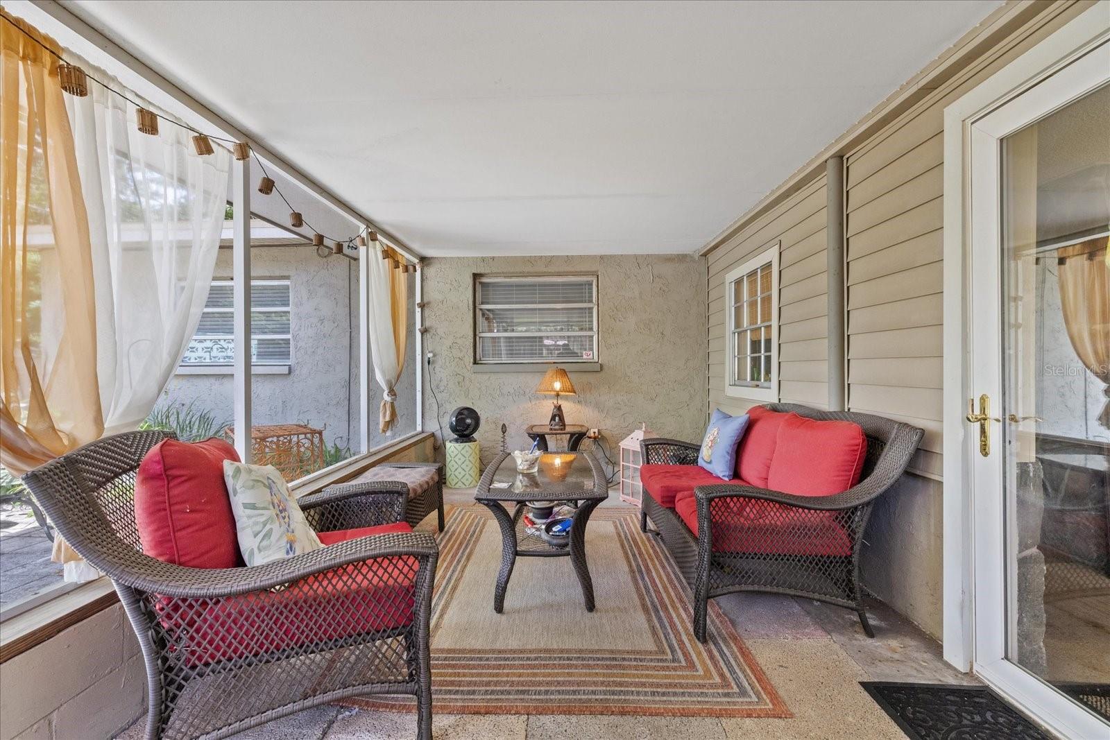 12510 NOREAST LAKE DR — photo 31