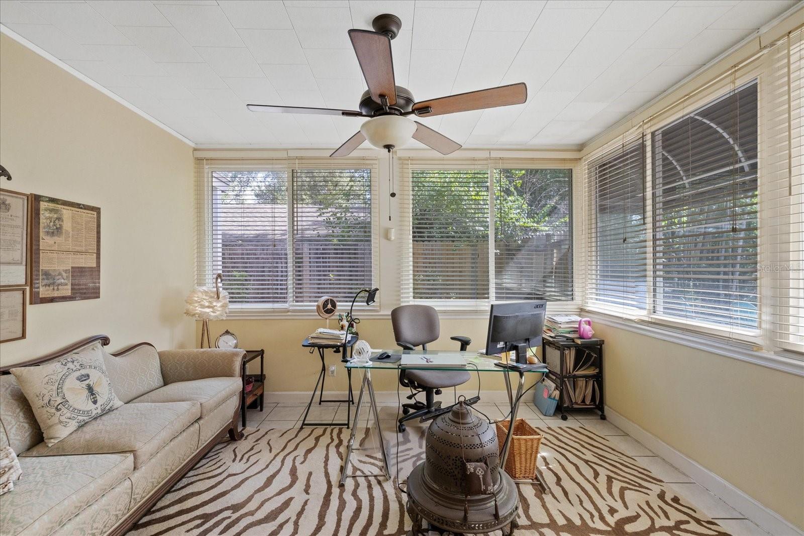 12510 NOREAST LAKE DR — photo 17