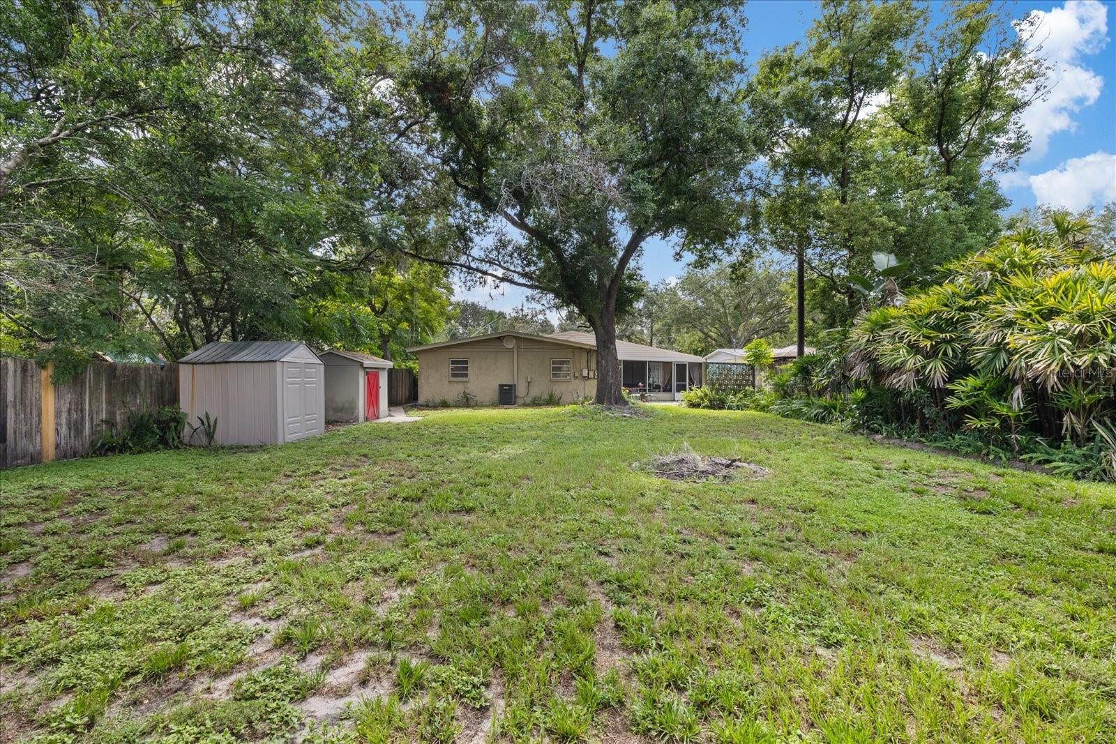 12510 NOREAST LAKE DR — photo 40