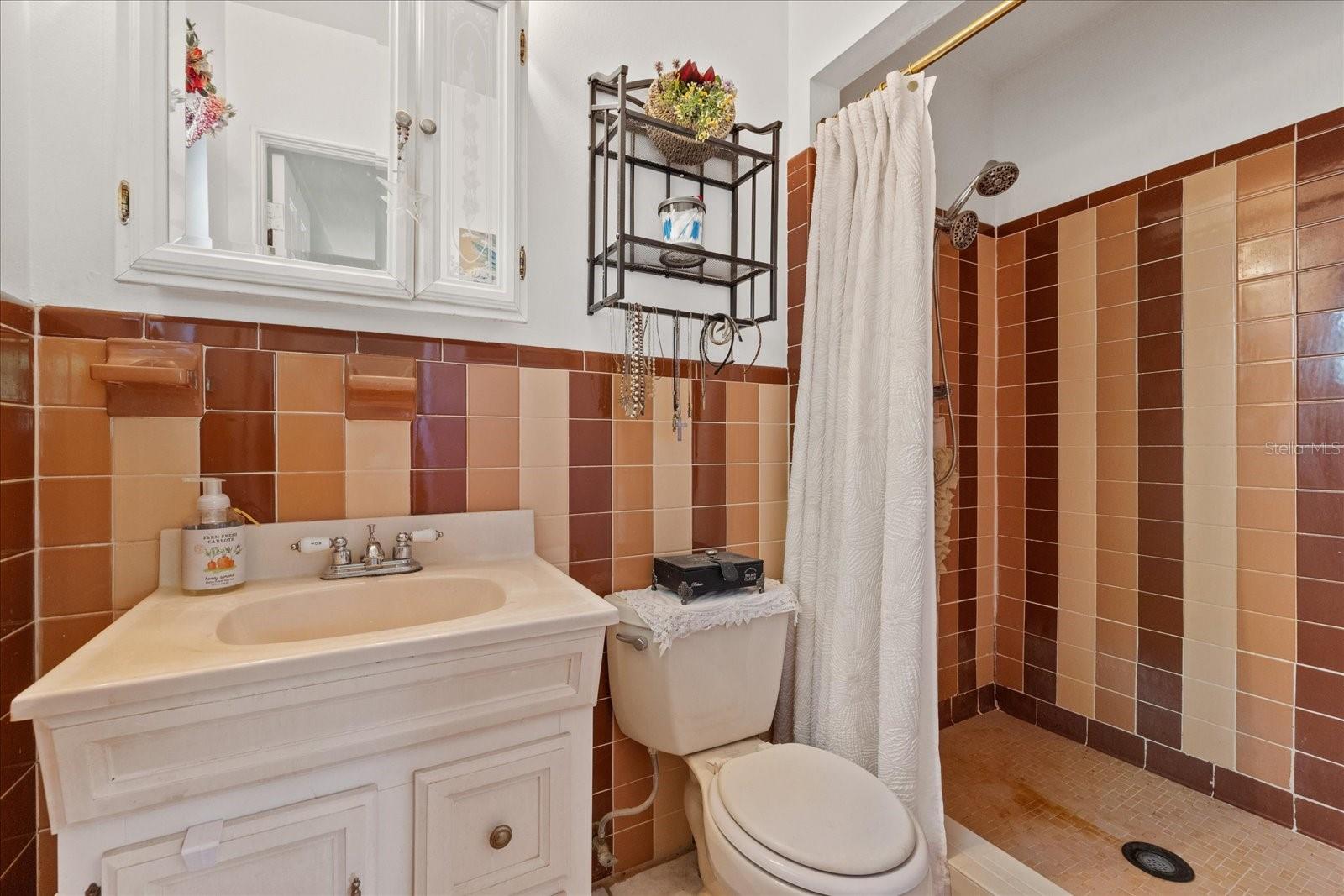 12510 NOREAST LAKE DR — photo 26