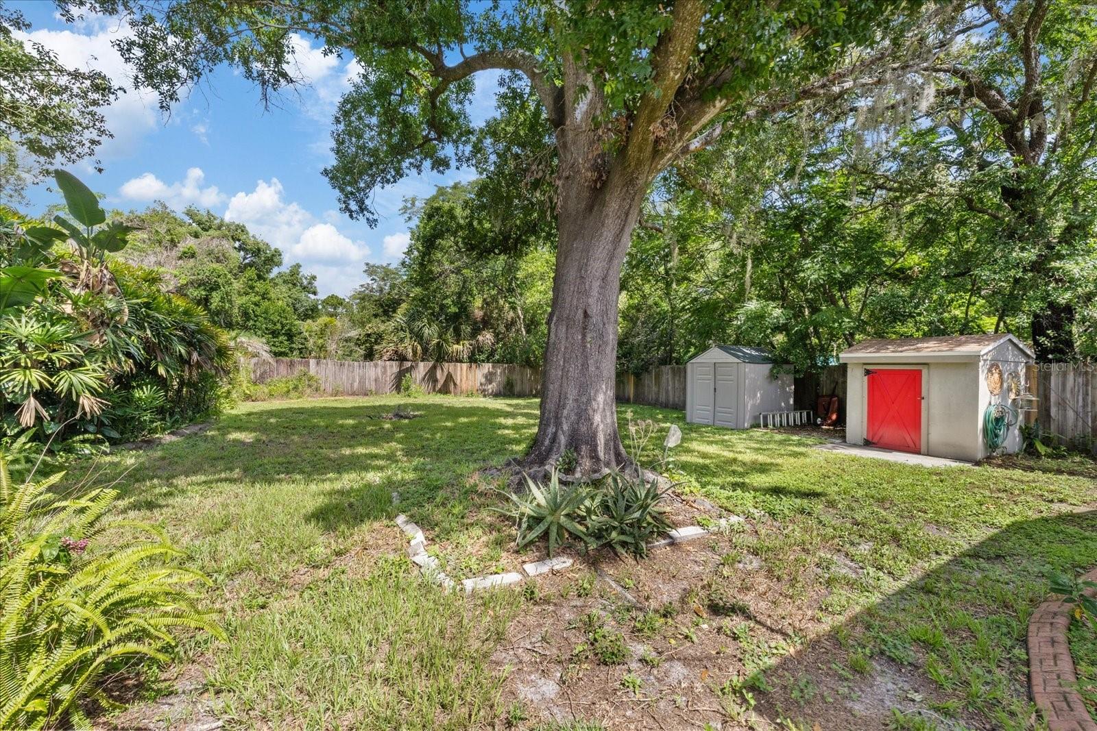 12510 NOREAST LAKE DR — photo 35