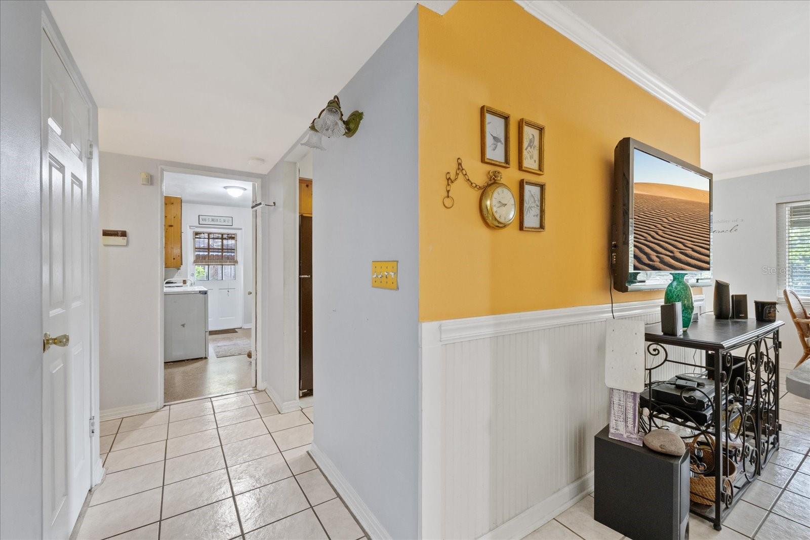 12510 NOREAST LAKE DR — photo 14