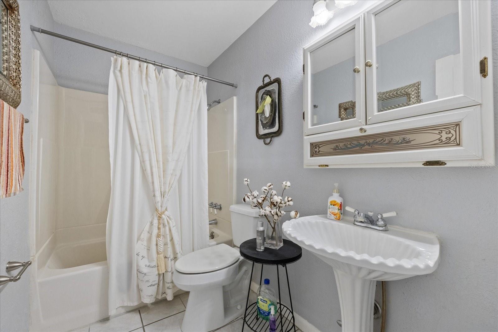 12510 NOREAST LAKE DR — photo 30
