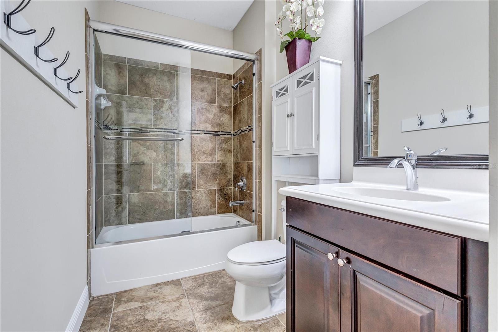 1436 HICKORY VIEW CIR — photo 35