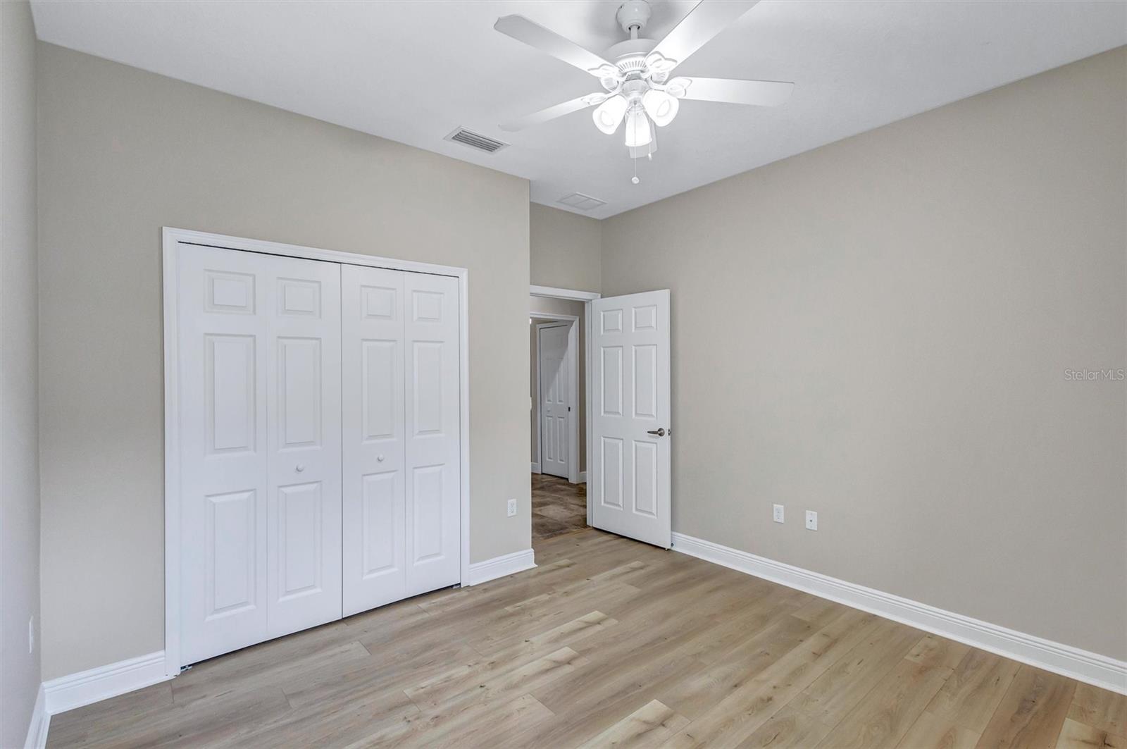 1436 HICKORY VIEW CIR — photo 32