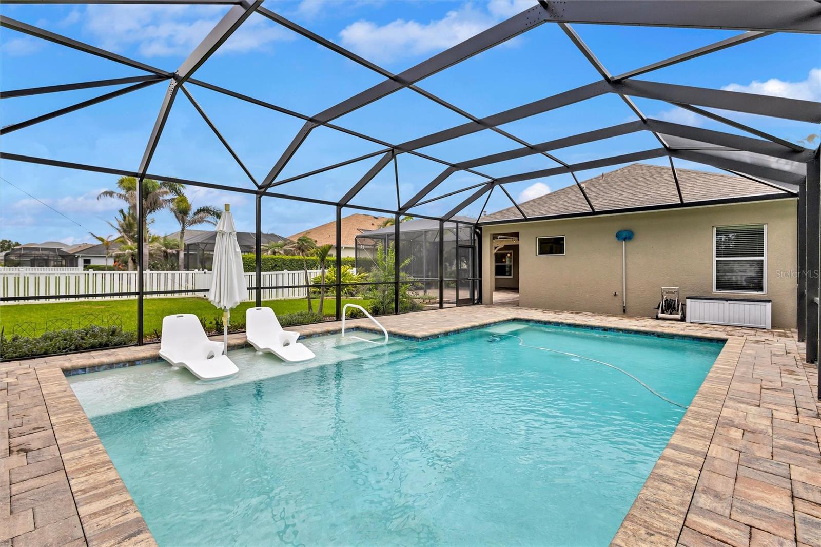1436 HICKORY VIEW CIR — photo 40