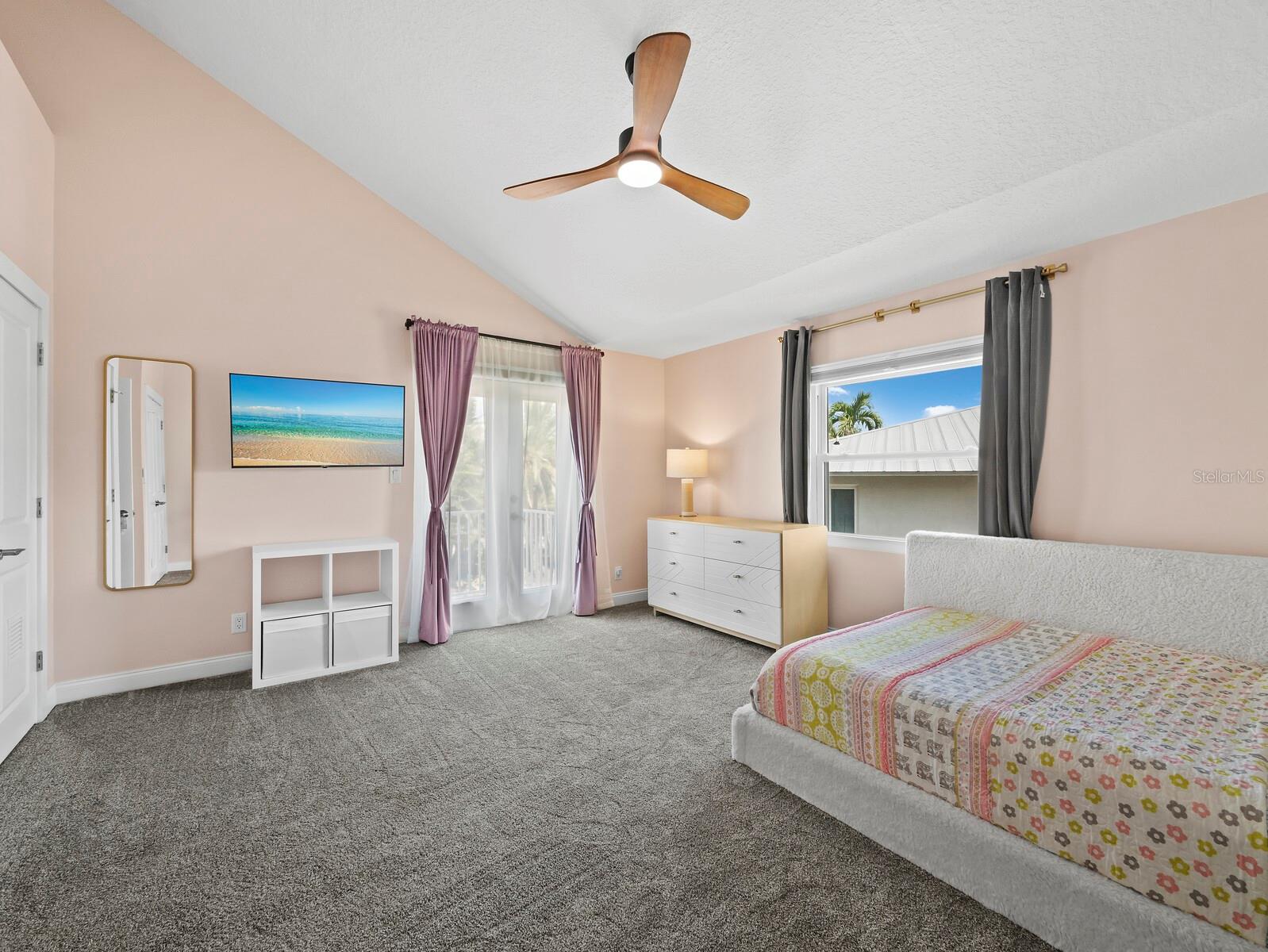 430 ISLAND CIR — photo 34